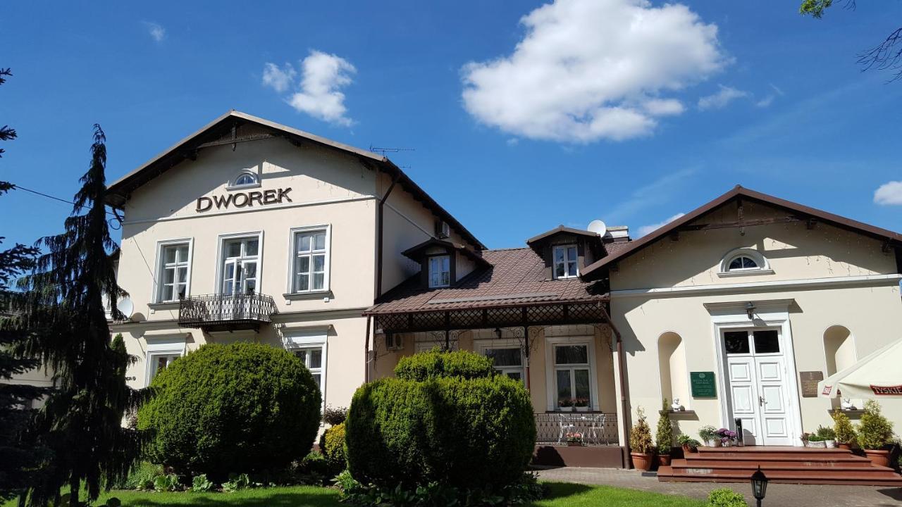 Hotel Dworek*** Skierniewice Exterior photo